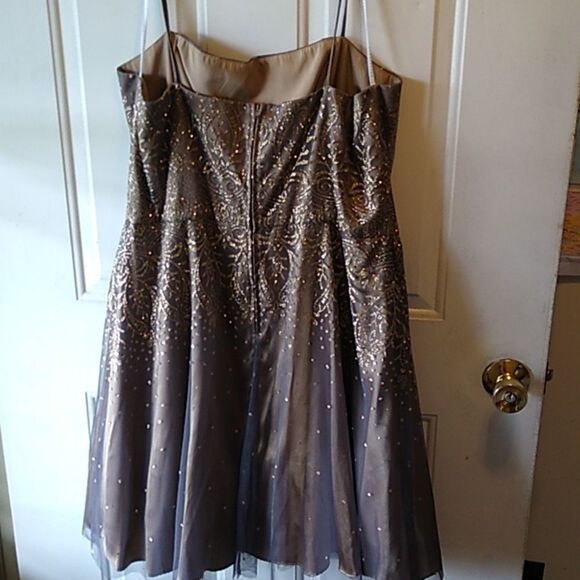 Masquerade Brown/Gold Sequin Embellished Women's 18 Cocktail Dress - Picture 4 of 7